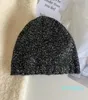 Berretti Berretti coreani lavorati a maglia con paillettes Cappelli per donna Uomo Inverno Unisex Moda di strada Hip-hop Personalità antivento Cappellini Famela