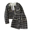 Tvådelad klänning Autumn 2 Pieces Set Elegant Fashion Vintage Plaid Tweed Long Sleeve Jackets Coat Oregelbundna A-Line Mini kjolar Femame Suit 230422