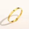 Braceletas de moda Mujeres Diseñador de brazalete Pulsera de brazalete Gold de acero inoxidable amantes de la boda de acero inoxidable Joyería de regalo ZG1184