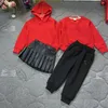 Designer Crianças Roupas de Natal Define Meninas Carta Impresso Hoodies Triângulo Rotulagem PU Saia Plissada 2 Pcs Meninos Esportes Roupas Casuais Z5529