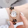 Montres-bracelets 2023 femmes montre chanceux fleur Design Mini Quartz Style féminin frais petite marguerite étudiant Bracelet pour