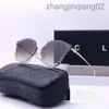 Designer Chanells Glasses canalizações Ciclo de luxuosos óculos de sol Luxuosos Mulher mensual Turismo de moda casual Anti -brilho Vintage Baseball Sport Sun Glasses