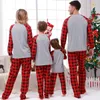 Conjunto de pijamas de Natal para a família, conjunto de 2 peças com estampa de árvore de Papai Noel, roupa de dormir para pais e filhos, roupa de Natal, visual 231122