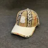 2023 Designerhatt Simple Men's Baseball Cap Luxury Women's Fighting Hat Högkvalitativ utomhus solskugga Strawhatt