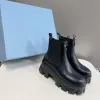 Boots de chaussures pour hommes pour hommes Martin Boots d'hiver Boots de concepteur de luxe Boots Plateforme Robe Casual Black Blanc Rain Cuir en cuir Outdoor Chaux de montée