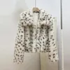 Frauen Pelz Leopard Punkt Quadrat Kragen Petite Short Hohe Taille Mantel Für Frauen Winter 2023 Nachahmung Top Großhandel