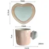 Tasses cadeau de vacances tasse à café en forme de cœur avec soucoupe et cuillère plats en céramique tasses Kawaii eau de petit déjeuner pour filles 231121