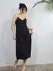 Lässige Kleider Frauen glänzendes Satin ärmelloses Sling-Kleid grün oder schwarz Kette elegante weibliche rückenfreie V-Ausschnitt Midi-Roben