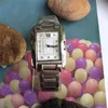 Оптово-Новые модные мужские женские часы Мужские кварцевые наручные часы 055