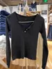 Kvinnors T-skjortor Y2K-knappar Ribbade T-shirts Kvinnor Autumn Winter Long Sleeve Round Neck Slim Crop Top Female Solidwear Tees Tops 2023