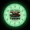 Väggklockor Auto Repair Turing Service Modern Designklocka med LED -bakgrundsbelysning Electronic Annonser Sign Luminous Luminous