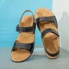 Sapatos de couro de verão sandálias genuínas masculinas ao ar livre homens confortáveis masculino de praia masculina respirável Sandaly Cool Flats 213