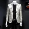 Мужские костюмы 2023Мужской клетчатый костюм с принтом Мужской Бог Slim Fit Персонализированный Трендовый сценический повседневный серебристый