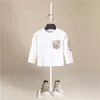 TシャツキッズシャツTシャツ子供の子供の女の子の男の子A Boy Shird Child Pocket Stripes Kid Cotton Cartoon Tops Clothes 230422