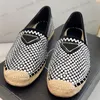 2023 Classic Designer Women Embroidery Loafers Dress Shoes Luxury Flat Woman Stråbotten Loafer Shoe Storlek 35-40