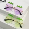 Solglasögon 2022 Nya Strawberry Solglasögon damer Designer Fashion Glasses Party Ball Decoration Eyewear Trend Men Solglasögon UV400 Hip Hop J230422