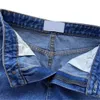 Designer broderi kvinnor höst vinter jeans mode raka byxor avslappnad stil lös byxor grossistmärke