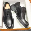 Chaussures habillées Design de luxe Hommes Brogue Véritable Cuir Semelle épaisse Britannique Haut de gamme Derby Bureau Business Oxford 2C