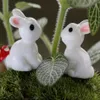 100pcs żywica Rabbit Miniatury Akcesoria krajobrazowe do dekoracji ogrodu domowego Scrapbooking rzemiosło DIY228N