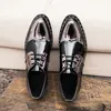 Классическая мужская кожа Brogue Flat для одежды для одежды Формальная свадебная выпускная вечеринка оксфордская обувь для мужчин обувь Zapatos de Novio 231122