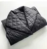 Blogger damski Trench Coats Ins z tym samym nordyckim czarnym pikowanym diamentowym kratą Lapel Side Slit Long Cotton Ournat