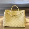 2023 Stor venetasbottegas high end Andiamo Woven Handbag Single Shoulder Crossbody Women's Bag Sex tusen femhundra sjuttiotvå