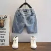 Byxor unisex barn denim shorts tunna rippade jeans sommar småbarn barn flickor avslappnade cowboy korta byxor barn kläder 4 5 6 7 8