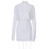 Robes décontractées Robe blanche à manches longues Slim O-Neck Sexy Mini Zipper Color Solid Plissé