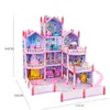 Doll House Accessories Princess Big Villa Diy Dollhouses 3D Lighting Pink Castle Play House met Slide Yard Kit Assembled Doll House Toys Cadeau voor Girl 230422