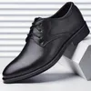 Мужские модельные туфли, формальная мужская повседневная обувь из кожи, свадебная дизайнерская обувь с острым носком, черный офисный зимний бренд 231121