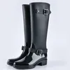 Bottes de pluie Bottes de pluie pour femmes bottes de pluie imperméables mode chaussures d'eau à tube long antidérapantes version coréenne bottes d'eau pour adultes à tube moyen femmes 231122