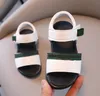 Toddler Kids Luxury Sandals Baby Boys Girls Designer Beach Slides Summer Slip-On Enfants Chaussures à rayures Pantoufles Baskets décontractées légères