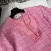 Misto Lana da Donna Designer Autunno/Inverno 24 Nuovo Stile Celebrity Elegante Fiocco Rosa Girocollo Cappotto in Pile HX61