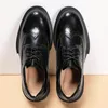 Chaussures habillées Design de luxe Hommes Brogue Véritable Cuir Semelle épaisse Britannique Haut de gamme Derby Bureau Business Oxford 2C