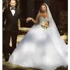 Роскошные дизайнерские кристаллы с длинными рукавами Бальные платья Свадебные платья Стразы на шнуровке сзади Арабское свадебное платье с прозрачным вырезом Vestidos De Novia