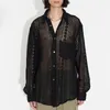 メンズカジュアルシャツエレガントなかぎ針編み長袖シャ​​ツセクシーなホロウデザイナー服の男プレーンブラックメッシュブラウスハワイアンボタン