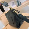 Fransız marka lüks kadın tasarımcı crossbody çanta ünlü çift mektup bayanlar omuz çanta çanta yüksek kaliteli orijinal deri lady alt koltuk çanta debriyaj çantası