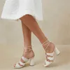 Buty sukienki Sandały Kobieta lato 2023 Chic i eleganckie sznurowane buty buty duże rozmiar 40-43 luksusowe białe sandały ślubne ślubne
