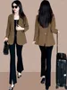Costumes féminins 2023 Vêtements d'automne coréens Small Suit Coat Tempérament High Sense Professional Casual Female Vêtements