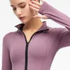 A-001 femmes Yoga transfrontalier couleur unie minceur Yoga costume nu brossé soins de la peau haute élastique coupe-vent manteau 2023