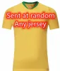 فقط usd 9.9 أطفال Szie Mystery Box Soccer Jersey أي نادي National Top Top Thai Quality Shirt Stirt Artrated at Random Retro Jersey Kit