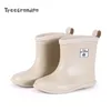 Stivali da pioggia Anti-slip per bambini scarpe da pioggia per bambini Stivali da pioggia ragazzi Rainboot pvc scarpe d'acqua a medio chicro impermeabile in gomma morbida 231122