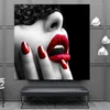 ウォールアートポスターとプリントセクシーな女性の赤い唇とネイルキャンバスリビングルームのための壁アート絵画現代飾り313D