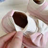 Första vandrare Spring Toddler Shoes For Baby Girls Korean Style Pu Leather Cute Bow Step Footwear Ergonomics Soft-Soled Autumn