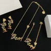 Vintage Designer Necklaces Luxury Fashion Womens Necklace Gold Pendant Earring Bracelet Letter Colorful Bracelet For Women Jewelry Set