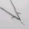 Pendentif Colliers Bijoux en acier inoxydable haut de gamme Dagger pour hommes Collier court à la mode Hip-Hop Cross Chain Accessoires Cadeau d'anniversaire