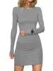 Casual Dresses 2024 Sexig Beach Club Dress Streetwear Women rygglös långärmad mini Trendy Crew Neck Bodycon Party