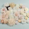 장식용 꽃 200pcs 아이보리 크림 시리즈 동백 로즈 치폰 직물 청첩장 드레스 장식 공예 프로젝트를위한 인공