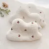 Almohadas Cojines de almohada de algodón de estilo coreano para niños Protector de cabeza de bebé Accesorios de cama infantil Almohada de soporte para cuello infantil 230422