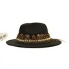 Szerokie brzegowe czapki wiadra czapki retro z piór czaszka skórzana zespół Kobiet mężczyzn wełna vintage Feel Fel szeroki brzeg fedora Panama Jazz Bowler Hat 545761cm 231122